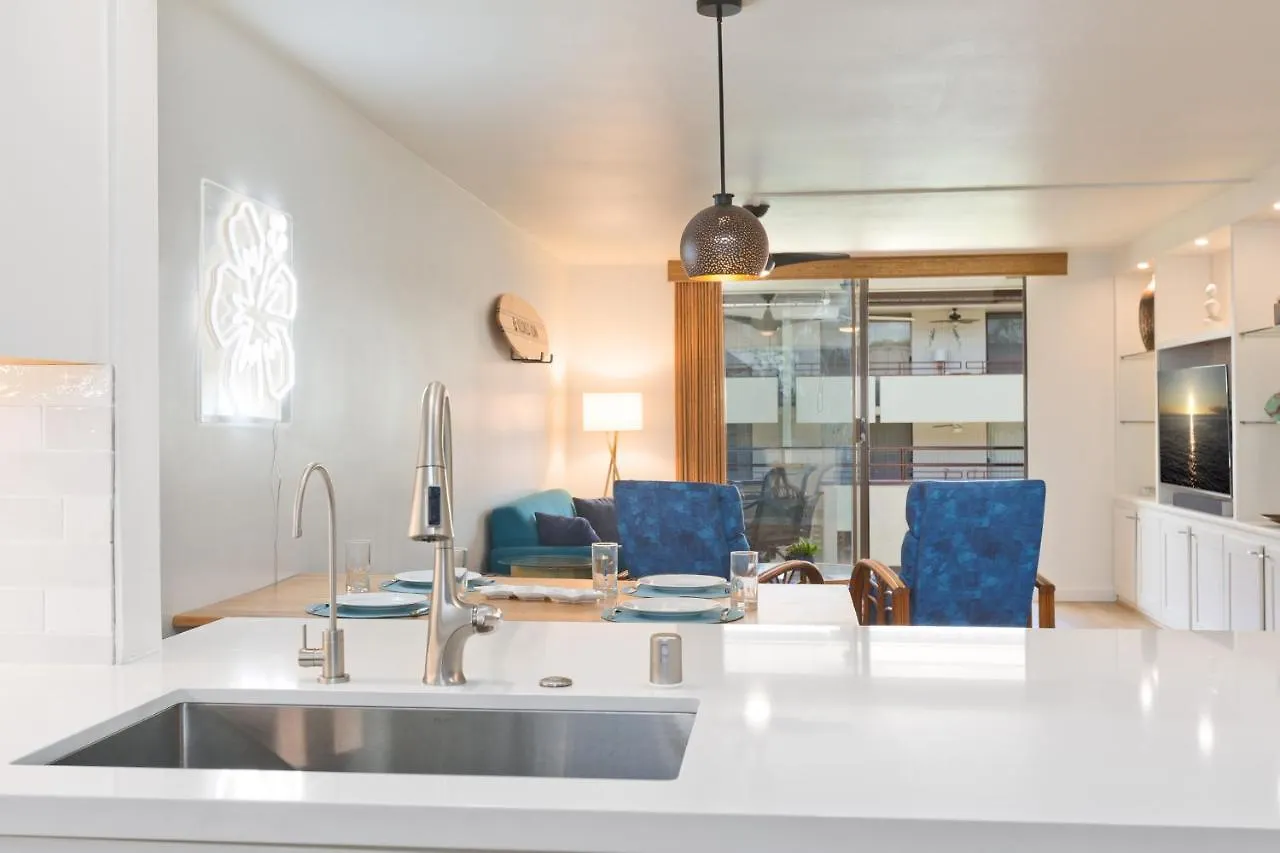 Ocean View Condo - At Magic Sands Beach